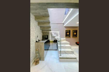 Casa à venda com 288m², 3 quartos e 2 vagasSala