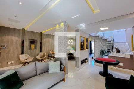 Casa à venda com 288m², 3 quartos e 2 vagasSala