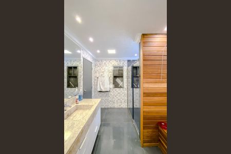 Casa à venda com 288m², 3 quartos e 2 vagasBanheiro da Suíte 1