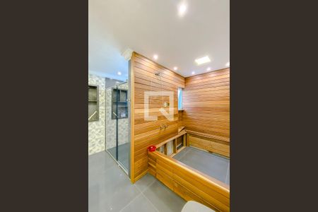 Casa à venda com 288m², 3 quartos e 2 vagasBanheiro da Suíte 1