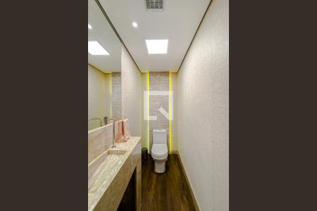 Casa à venda com 288m², 3 quartos e 2 vagasLavabo