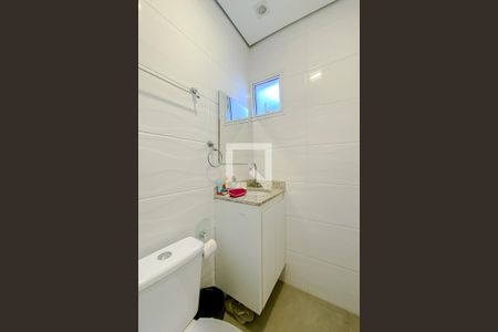 Casa à venda com 288m², 3 quartos e 2 vagasBanheiro de serviço