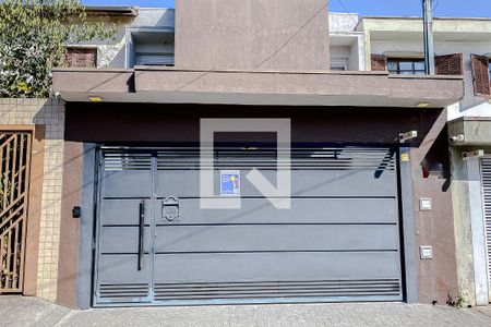 Casa à venda com 288m², 3 quartos e 2 vagasFachada