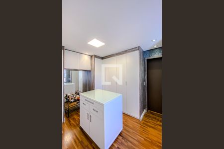 Casa à venda com 288m², 3 quartos e 2 vagasQuarto 1 - Closet