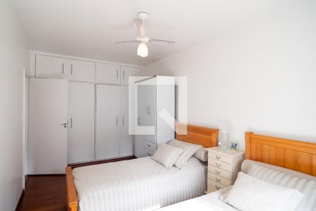 Casa à venda com 170m², 3 quartos e 2 vagas Casa à venda com 170m², 3 quartos e 2 vagasQuarto 2