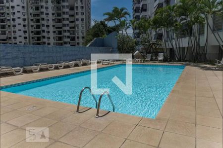 Apartamento à venda com 54m², 2 quartos e 1 vagaPiscina