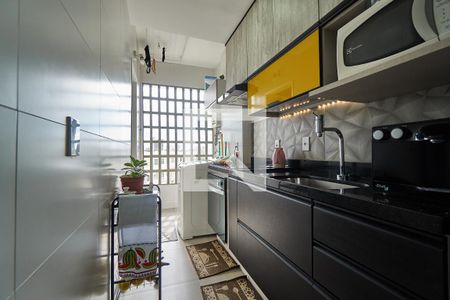 Apartamento à venda com 54m², 2 quartos e 1 vagaCozinha