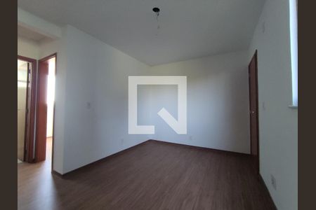 Sala de apartamento para alugar com 2 quartos, 45m² em São Goncalo, Contagem