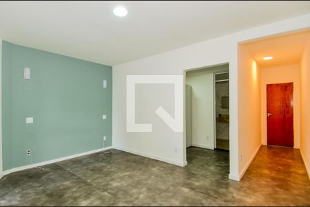 Casa à venda com 263m², 4 quartos e 2 vagasSuíte 3