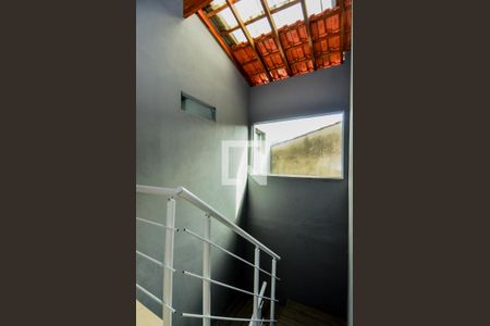 Escada Quartos/Sala de casa à venda com 4 quartos, 263m² em Parque Continental Ii, Guarulhos