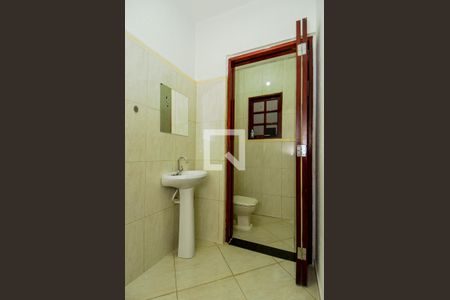Casa à venda com 263m², 4 quartos e 2 vagasBanheiro Social