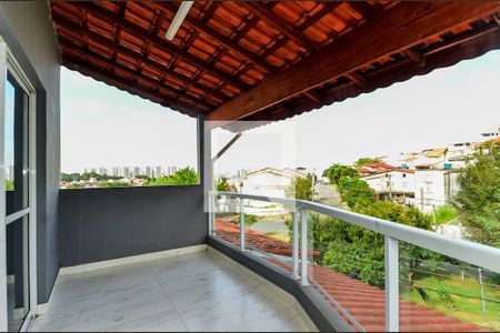 Casa à venda com 263m², 4 quartos e 2 vagasVaranda da Suíte 4