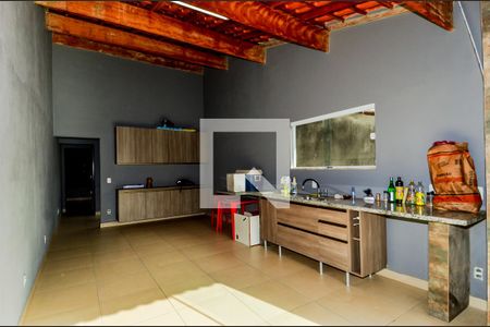 Casa à venda com 263m², 4 quartos e 2 vagasVaranda com Churrasqueira 