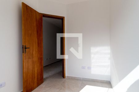 Quarto 1 de casa para alugar com 2 quartos, 37m² em Tatuquara, Curitiba