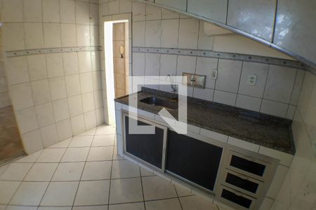 Casa para alugar com 100m², 4 quartos e sem vagaCozinha