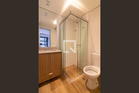 Suíte, banheiro  de apartamento para alugar com 2 quartos, 64m² em Brooklin Paulista, São Paulo
