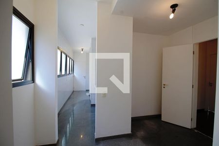 Apartamento à venda com 270m², 3 quartos e 4 vagas Apartamento à venda com 270m², 3 quartos e 4 vagasÁrea de Serviço