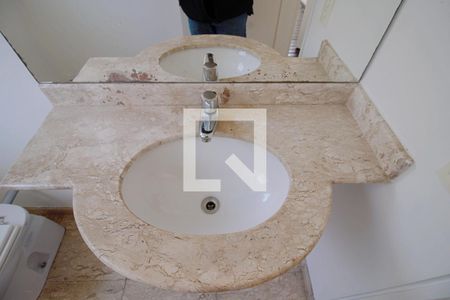 Apartamento à venda com 270m², 3 quartos e 4 vagas Apartamento à venda com 270m², 3 quartos e 4 vagasLavabo