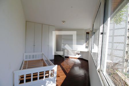 Apartamento à venda com 270m², 3 quartos e 4 vagas Apartamento à venda com 270m², 3 quartos e 4 vagasSuíte 1