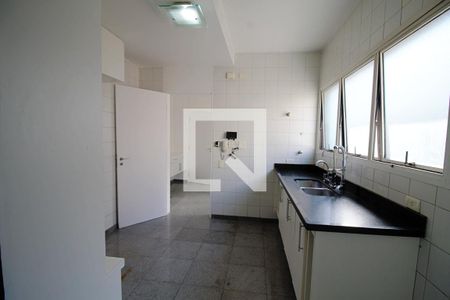 Apartamento à venda com 270m², 3 quartos e 4 vagas Apartamento à venda com 270m², 3 quartos e 4 vagasCozinha