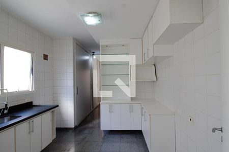 Apartamento à venda com 270m², 3 quartos e 4 vagas Apartamento à venda com 270m², 3 quartos e 4 vagasCozinha