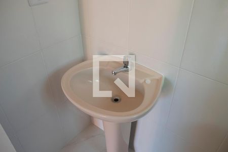 Casa de condomínio para alugar com 150m², 3 quartos e 1 vagaBanheiro quarto 1