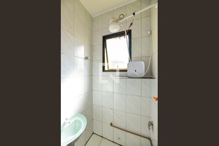 Casa à venda com 190m², 3 quartos e 1 vagaBanheiro 2