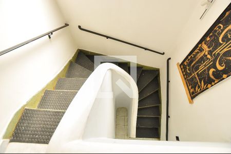 Casa à venda com 190m², 3 quartos e 1 vagaEscada