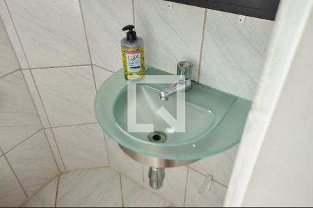 Casa à venda com 190m², 3 quartos e 1 vagaBanheiro 2