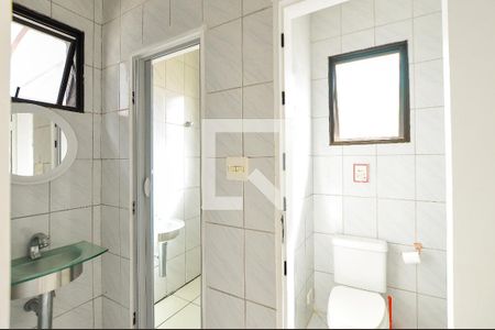 Casa à venda com 190m², 3 quartos e 1 vagaBanheiro 2