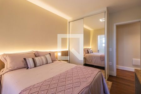 Apartamento à venda com 338m², 4 quartos e 4 vagas Apartamento à venda com 338m², 4 quartos e 4 vagasSuíte 2