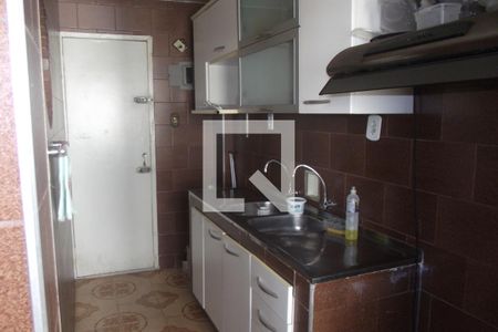 Cozinha de apartamento à venda com 3 quartos, 58m² em Grajau, Rio de Janeiro