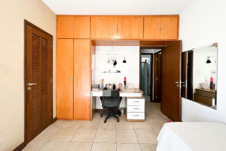 Apartamento à venda com 88m², 2 quartos e 1 vagaQuarto 2