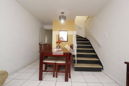 Sala de casa para alugar com 2 quartos, 140m² em Vila Paulicéia, São Paulo