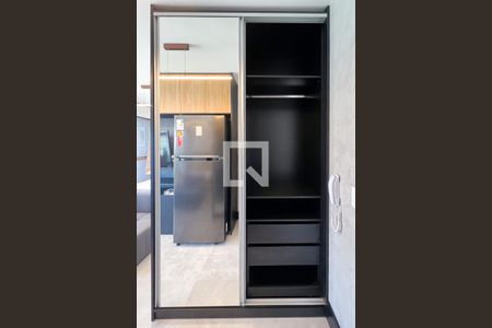 Apartamento para alugar com 28m², 1 quarto e sem vagaSala/Quarto e Cozinha integrada