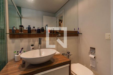 Banheiro Quarto 1 de apartamento para alugar com 1 quarto, 43m² em Centro, Florianópolis