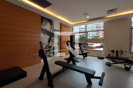 Apartamento à venda com 98m², 3 quartos e 2 vagas Apartamento à venda com 98m², 3 quartos e 2 vagasÁrea comum - Academia