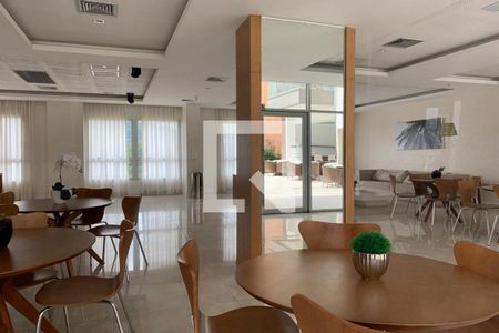 Apartamento à venda com 98m², 3 quartos e 2 vagas Apartamento à venda com 98m², 3 quartos e 2 vagasÁrea comum - Salão de festas