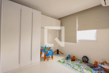 Apartamento à venda com 98m², 3 quartos e 2 vagas Apartamento à venda com 98m², 3 quartos e 2 vagasQuarto 1 - Armários