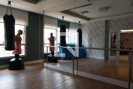 Apartamento à venda com 98m², 3 quartos e 2 vagas Apartamento à venda com 98m², 3 quartos e 2 vagasSala de ginástica