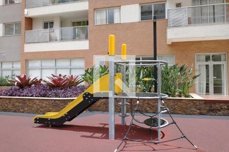 Apartamento à venda com 98m², 3 quartos e 2 vagas Apartamento à venda com 98m², 3 quartos e 2 vagasÁrea comum - Playground