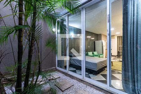 Varanda de kitnet/studio para alugar com 0 quarto, 38m² em Cambuci, São Paulo