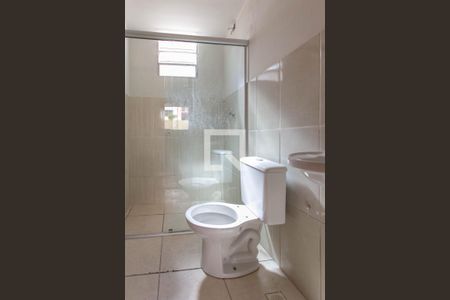 Banheiro de apartamento para alugar com 2 quartos, 42m² em Jardim Vitória, Belo Horizonte