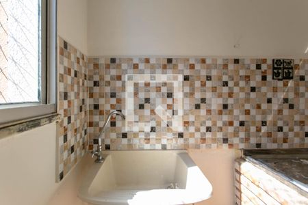 Apartamento para alugar com 42m², 2 quartos e 1 vaga Apartamento para alugar com 42m², 2 quartos e 1 vagaCozinha e Área de Serviço
