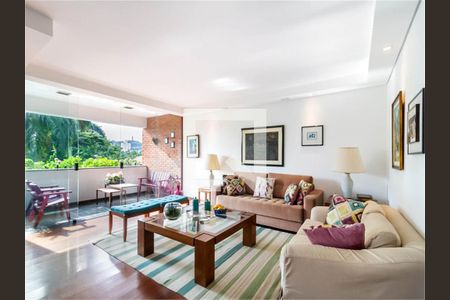 Casa à venda com 3 quartos, 531m² em Vila Madalena, São Paulo