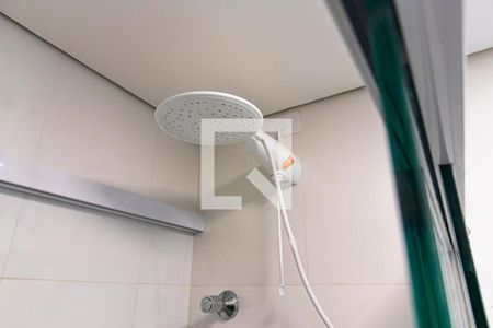Banheiro de kitnet/studio para alugar com 0 quarto, 38m² em Cambuci, São Paulo