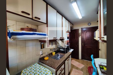Apartamento à venda com 80m², 4 quartos e 1 vagaCozinha - Armários