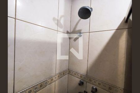 Apartamento à venda com 80m², 4 quartos e 1 vagaChuveiro