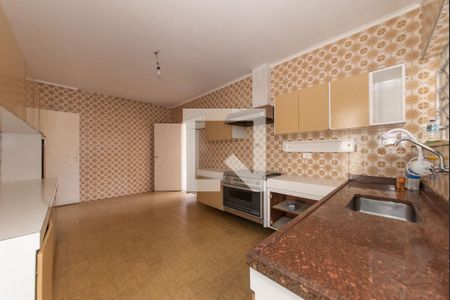 Casa para alugar com 220m², 4 quartos e 4 vagasCozinha