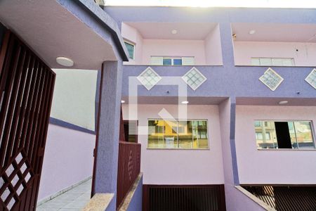 Casa para alugar com 221m², 3 quartos e 4 vagas Casa para alugar com 221m², 3 quartos e 4 vagasFachada